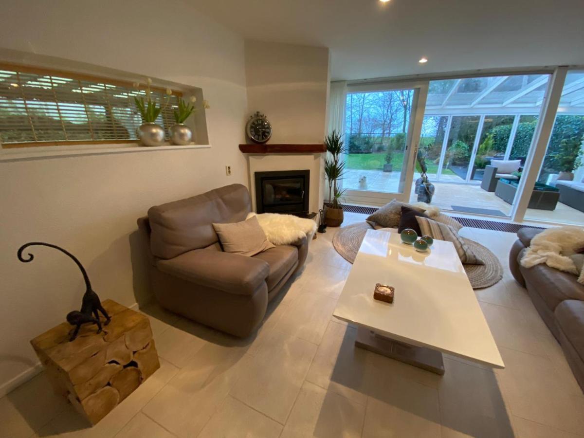 Lake House 21 Relax Accommodation Ir Sauna Warmond Esterno foto
