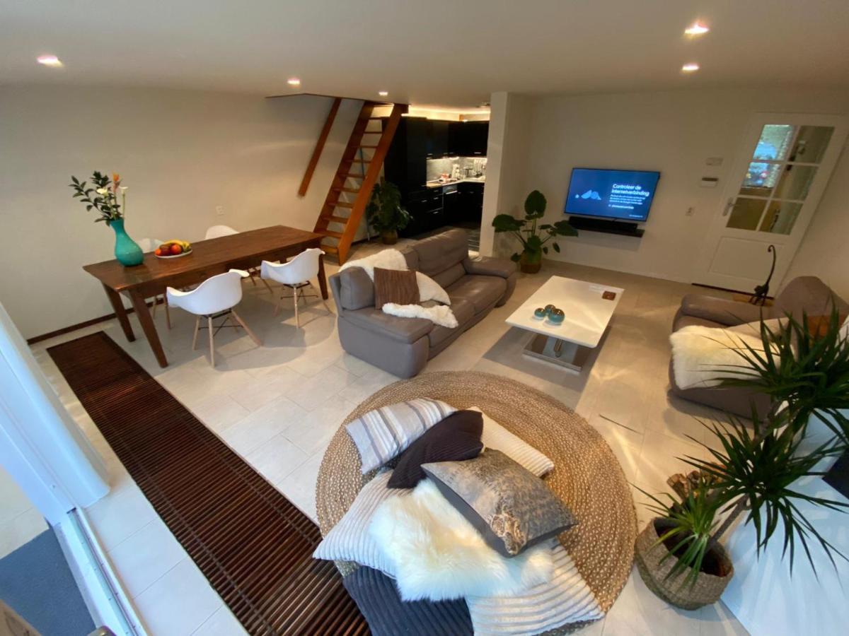 Lake House 21 Relax Accommodation Ir Sauna Warmond Esterno foto