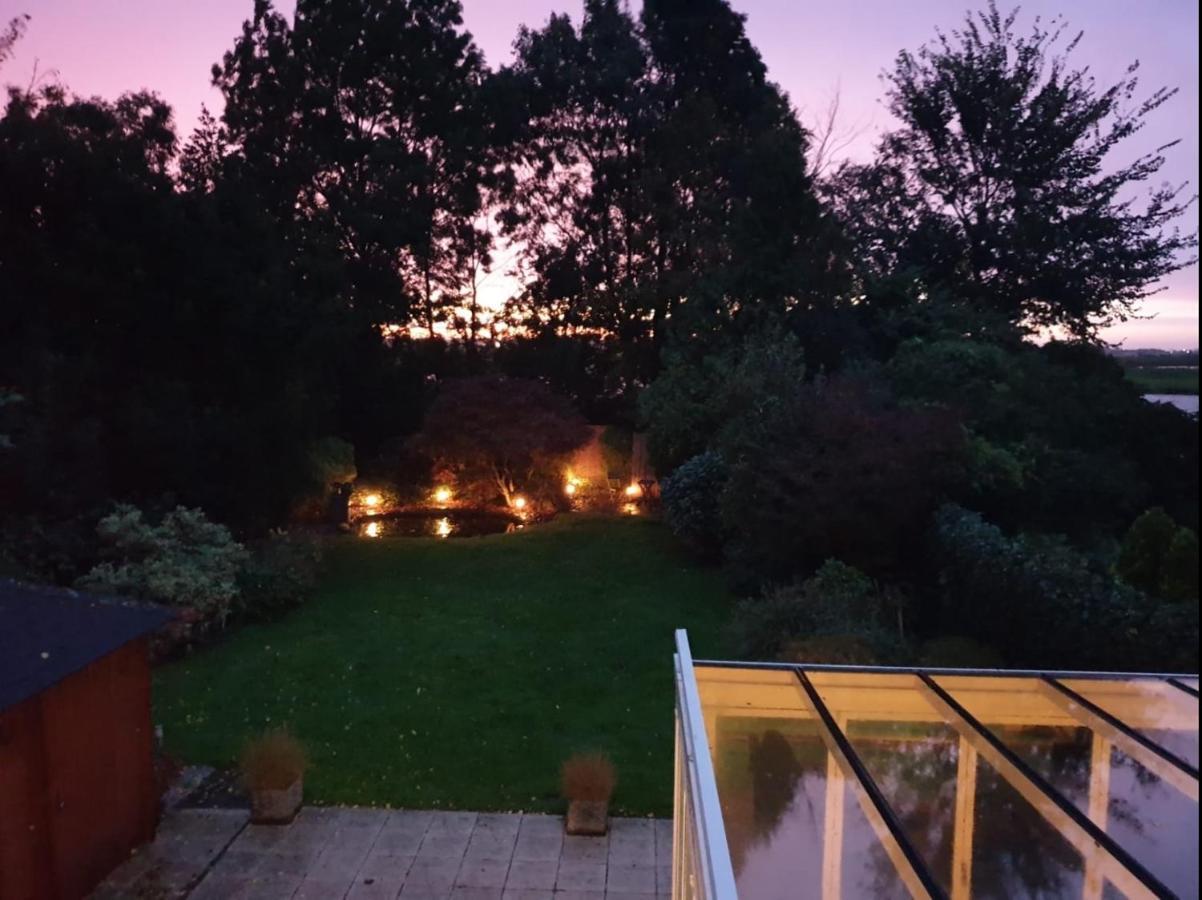 Lake House 21 Relax Accommodation Ir Sauna Warmond Esterno foto