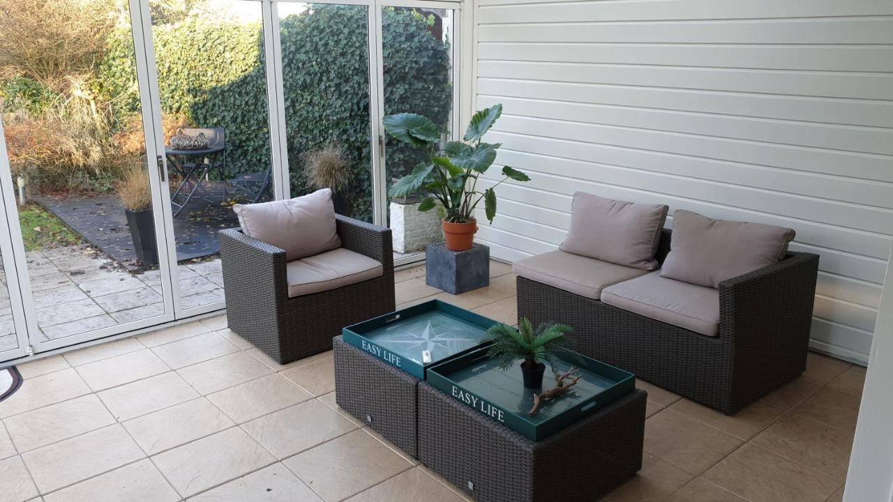 Lake House 21 Relax Accommodation Ir Sauna Warmond Esterno foto